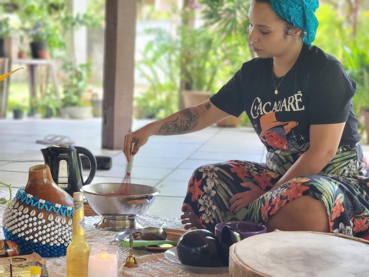 Cerimônia de meditação com cacau amazônico